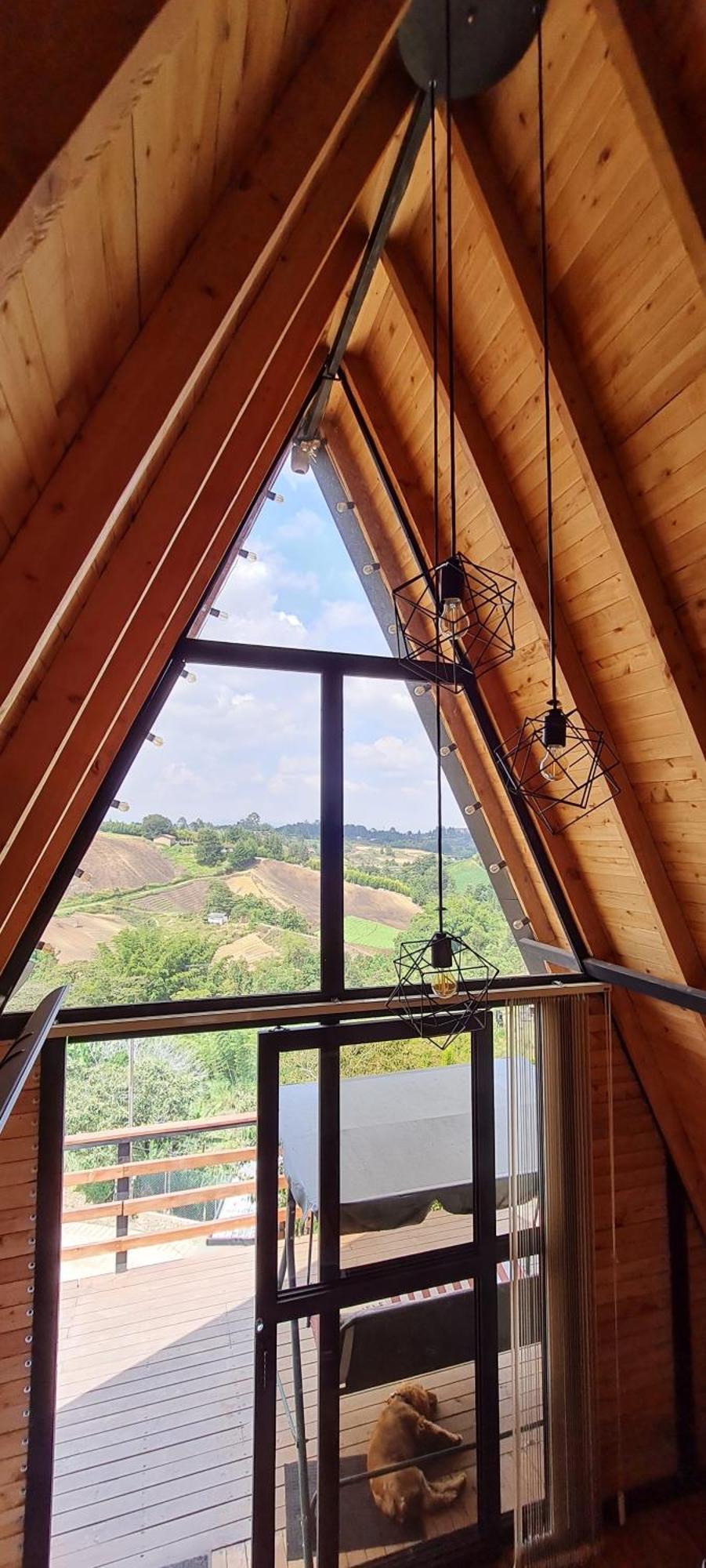 Starka & Jacuzzi Holiday home *