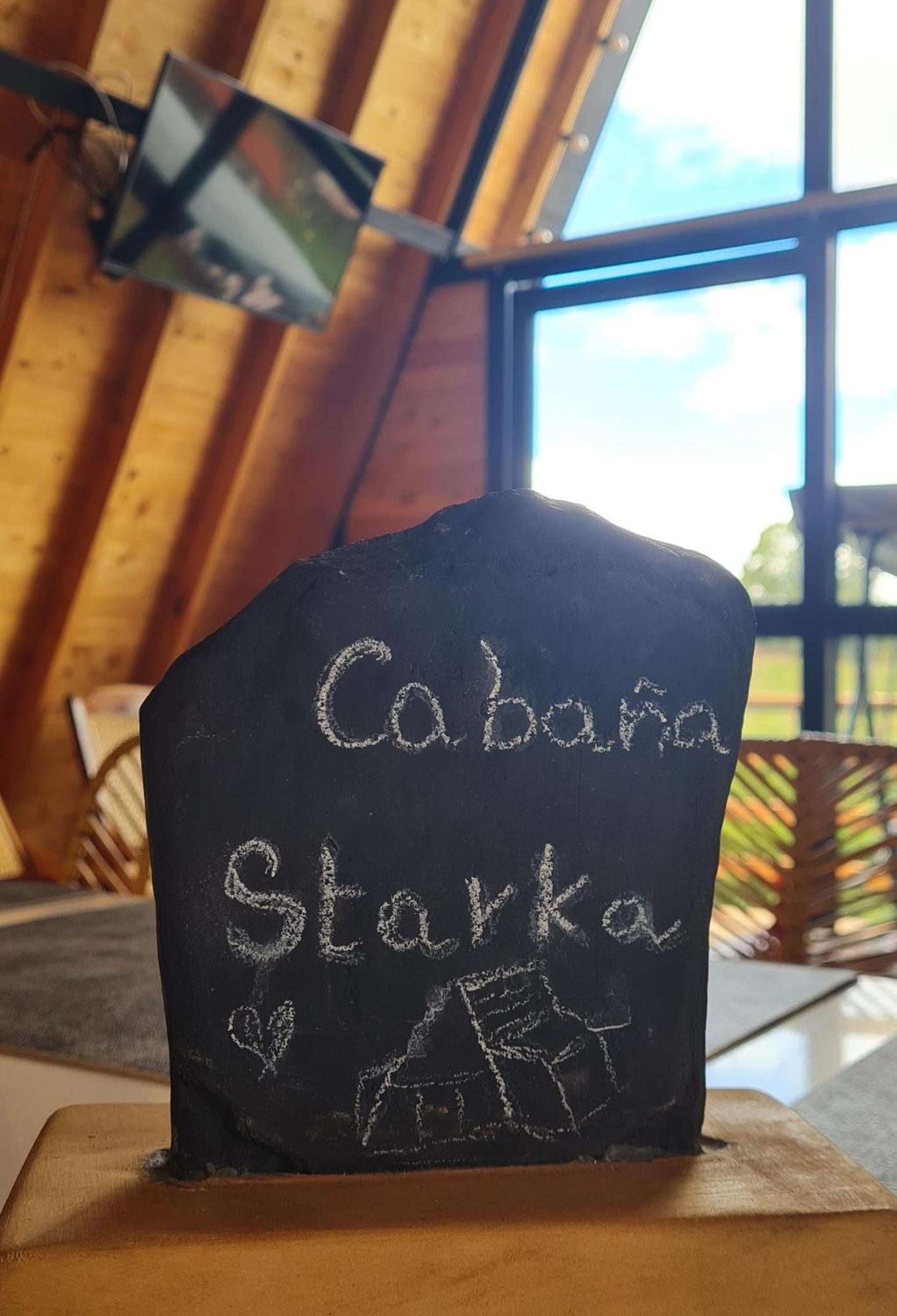 Starka & Jacuzzi Holiday home *